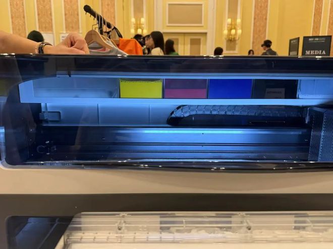 ku酷游平台消耗级激光雕琢机品牌 xTool 正经由过程 BEYOND Expo(图1)
